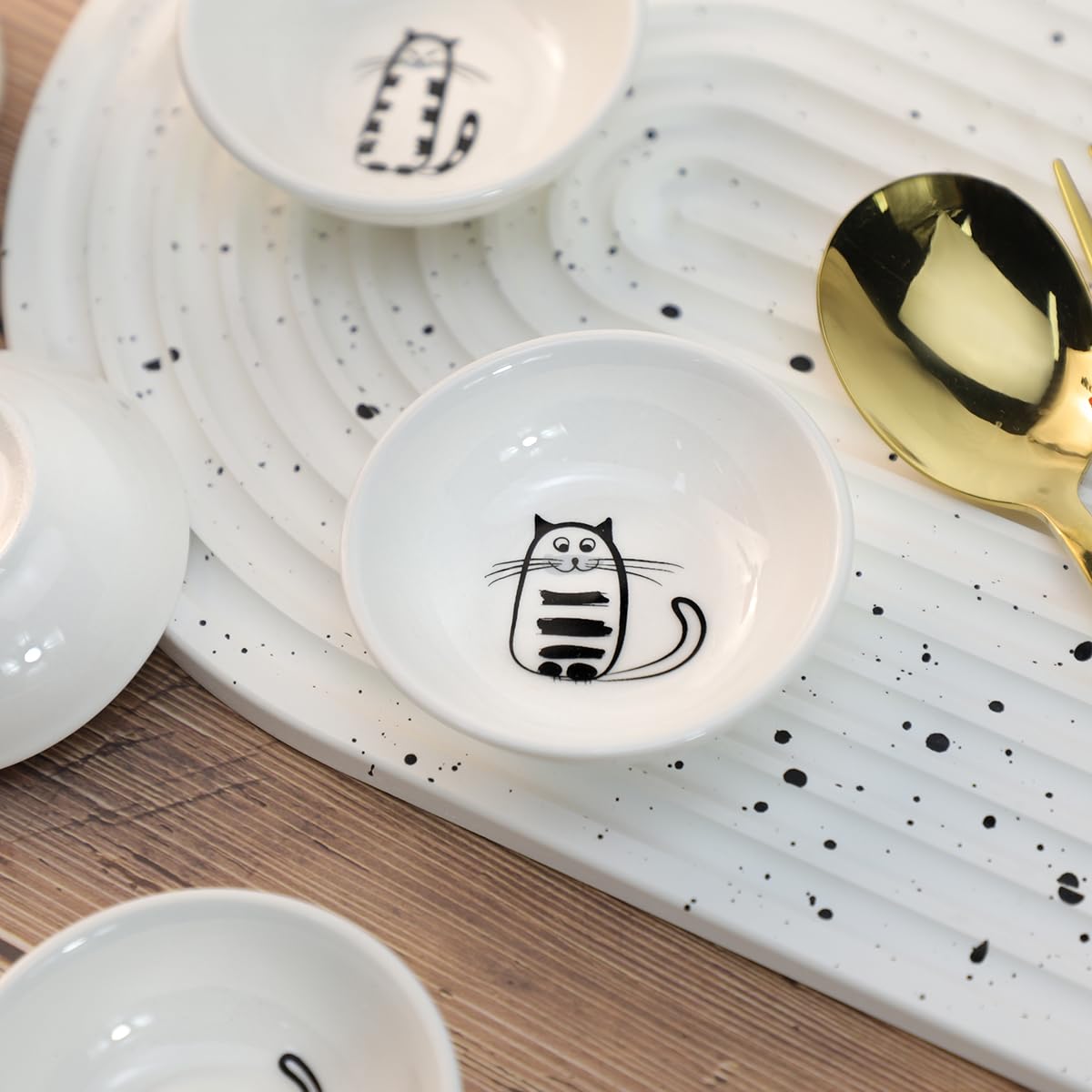 SOCOSY Super Cute Cat Ceramic Sauce Dish/Seasoning Bowl/Sushi Soy Dipping Bowl/Appetizer Plates/Serving Dish for Kitchen Home (Set of 6)