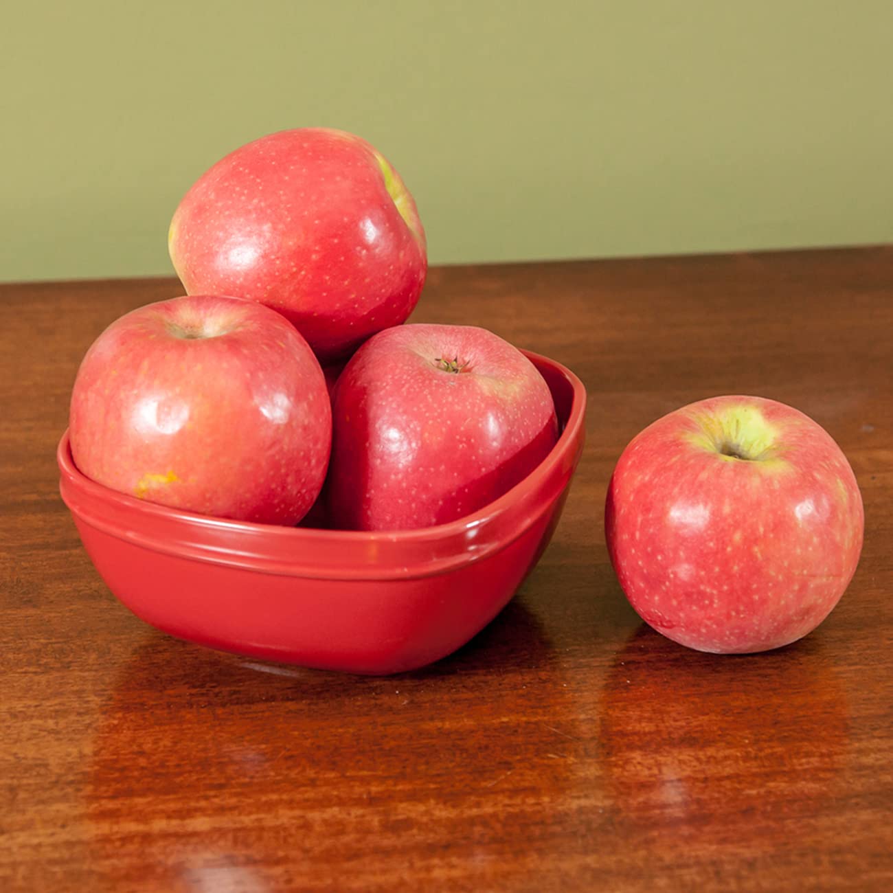 Perfect Plants Gala Apple Tree 1 Gallon | Live Fruit Trees for Outdoor Planting | Fresh Apples for Eating, Canning, & Dehydrating | Sweet & Tasty Fruits Ripen in Fall
