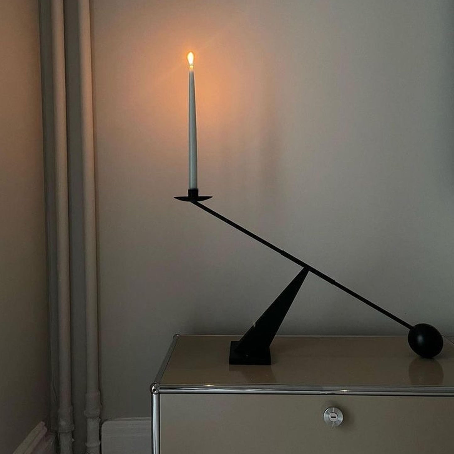 Remenna Black Metal Modern Candle Holder Candlestick Holders Decorative Candle Stand, Tapered Candle Holders Home Decoration 19 inch