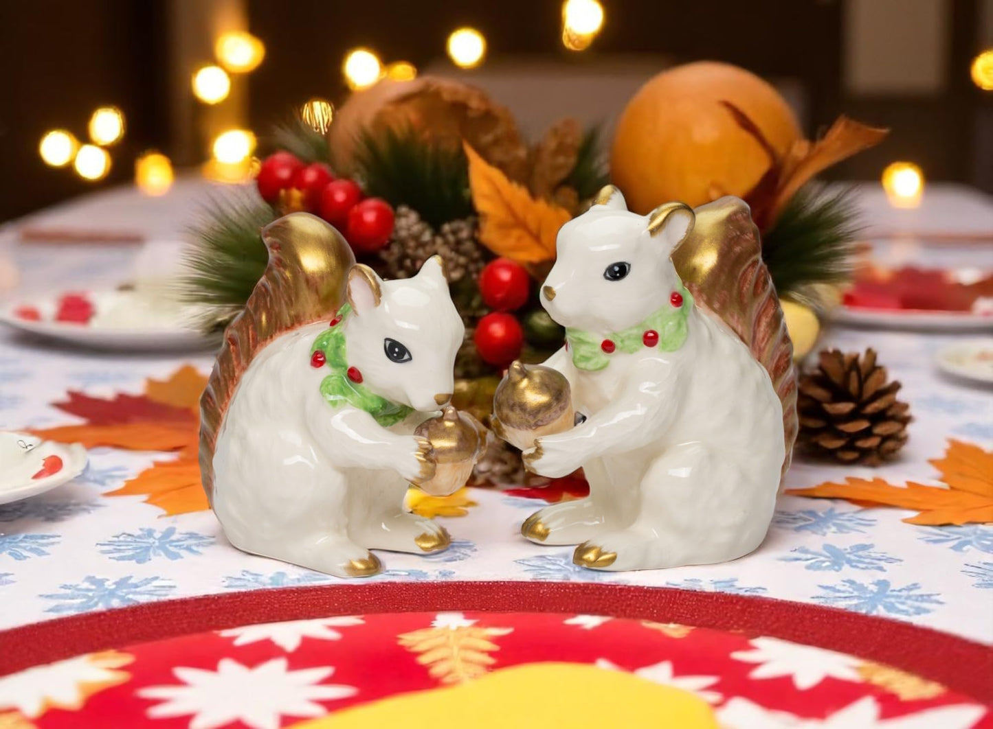 Cosmos Gifts 40218 Holiday Squirrel Couple Salt and Pepper Shaker Set
