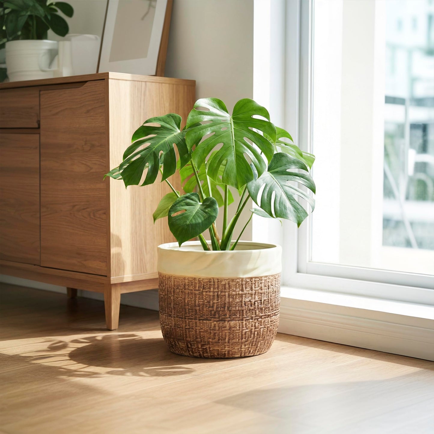 Teagas Ceramic Planter - 9.8 Inch Plant Pot for Indoor Outdoor Plants, Boho Ceramic Plant Pots with Drainage Hole and Plug, Round Indoor Planter, Garden Decor, Gardening Gifts for Women, Brown