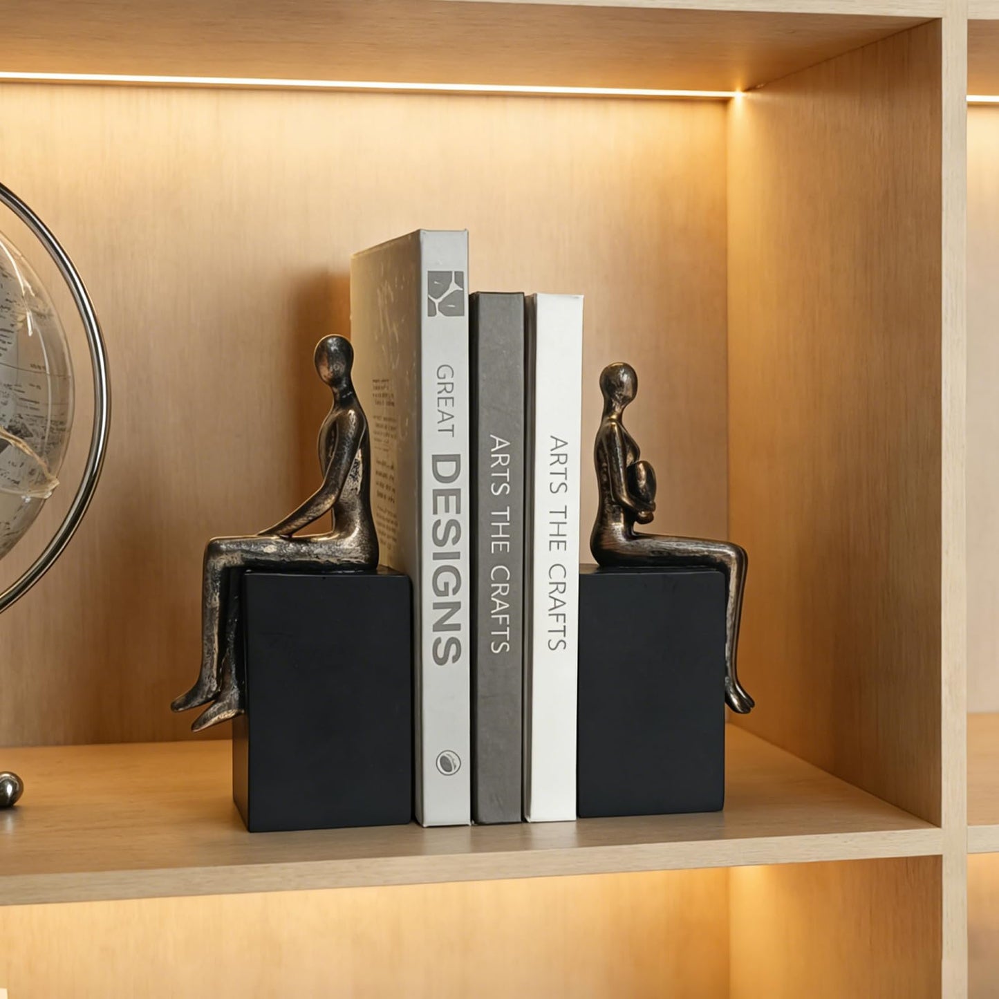 Heavy Duty Book Ends for Shelves,Iron Decorative Bookends,Reading Couple Figurine Bookends for Shelves,Non-Slip Book Holder, Modern Creative Office Company Bookends Ornament Decorations