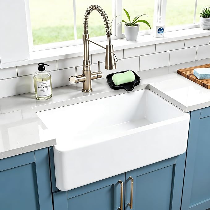 Sponge Holder with Drain Spout, Silicone Soap Dish