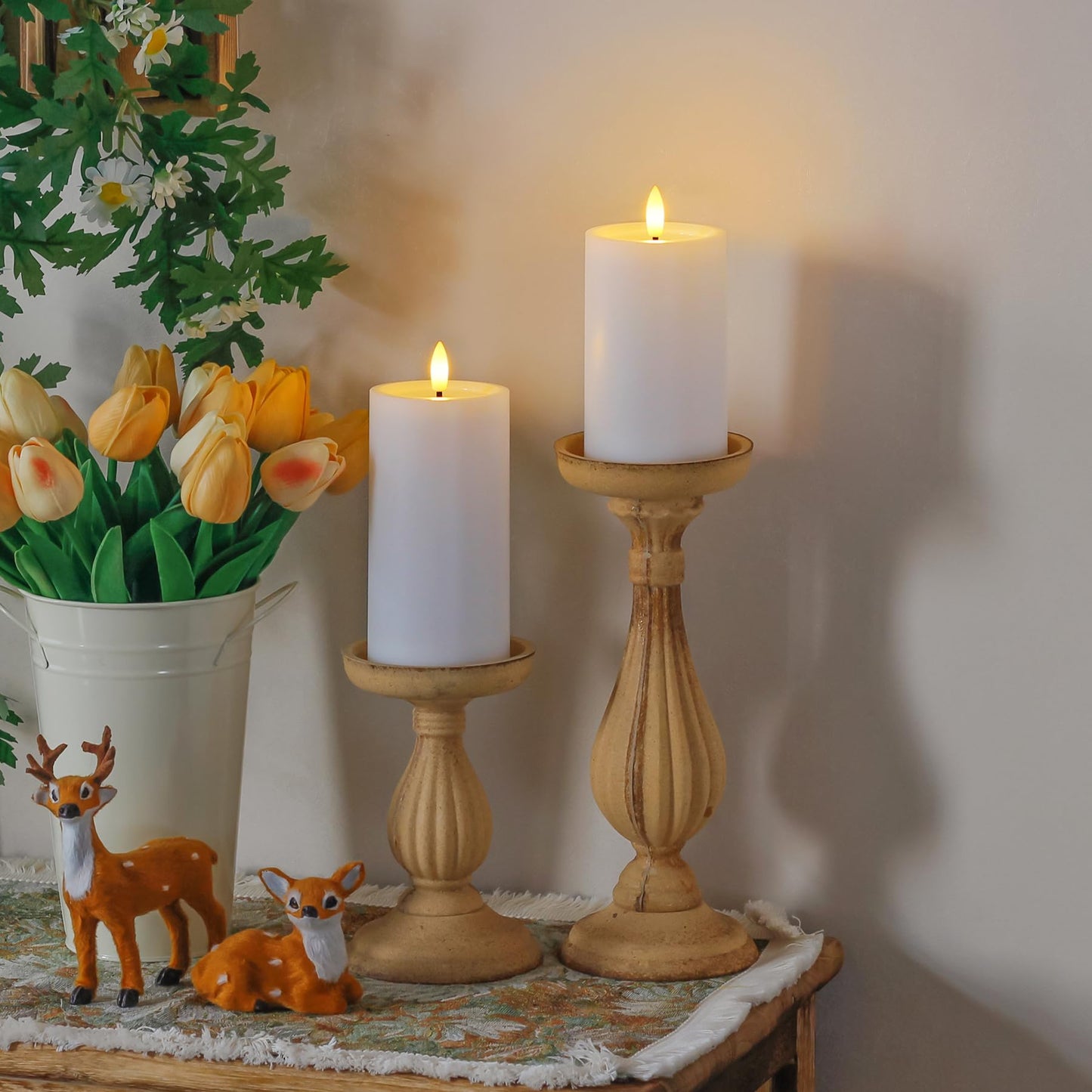 Yeelida Outdoor 4pcs Flameless Waterproof Candles with Handy Remote Control, Cycle Timer Battery Operated Candle Grease Effect LED Flickering Pillar Plastic Long Lasting (White, 3" x4" 5" 6" 7")