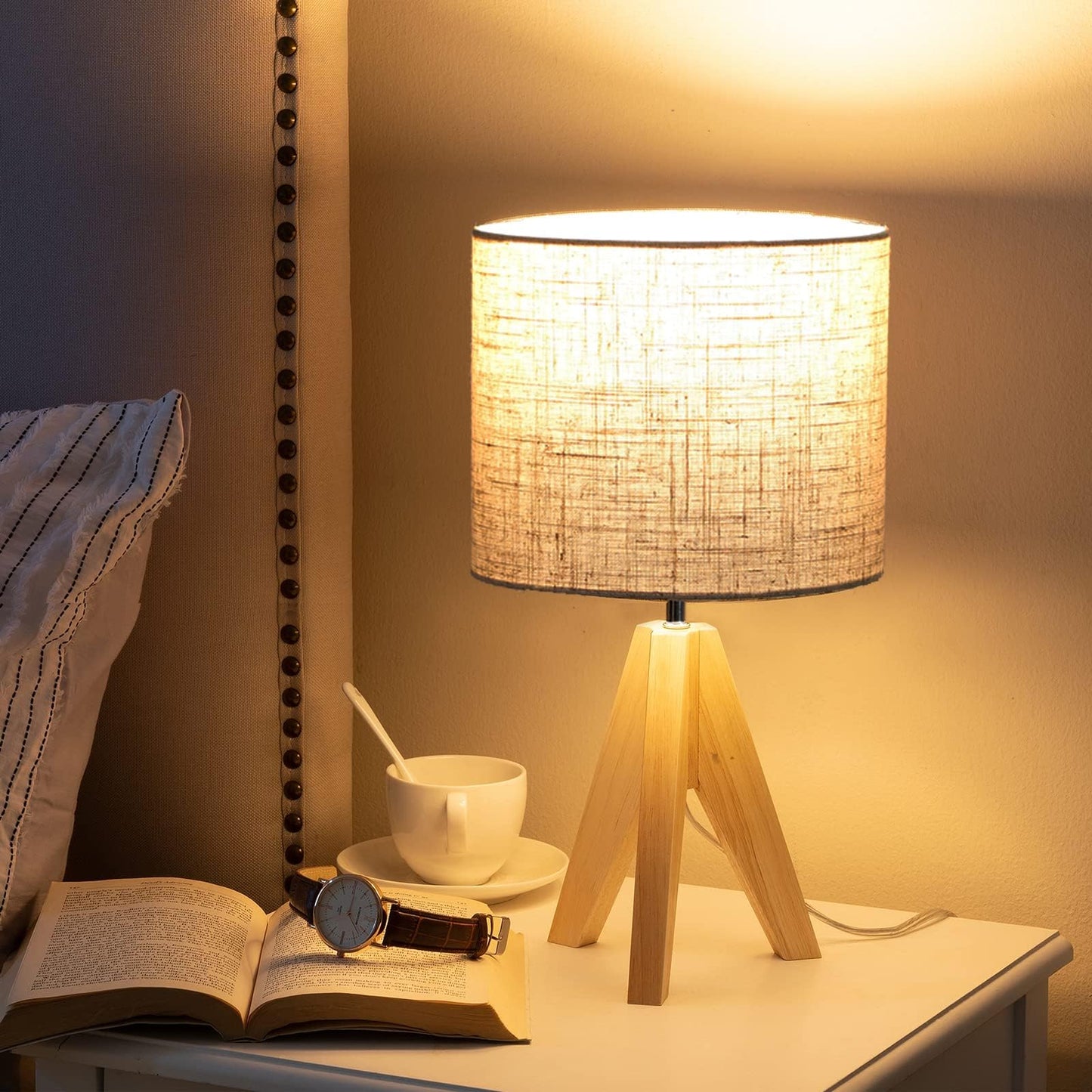 EDISHINE 36cm Wood Bedside Table Lamp, Tripod Desk Lamp with Beige Linen Lampshade, On-Off Switch, Desk Lamps for Reading, Bedroom, Living Room, Study, Office, E27 Base