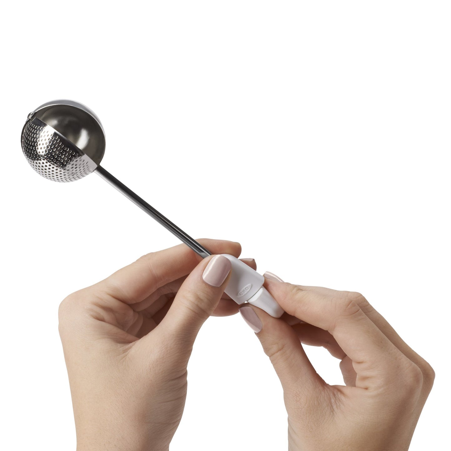 OXO Good Grips Baker’s Dusting Wand for Sugar, Flour and Spices