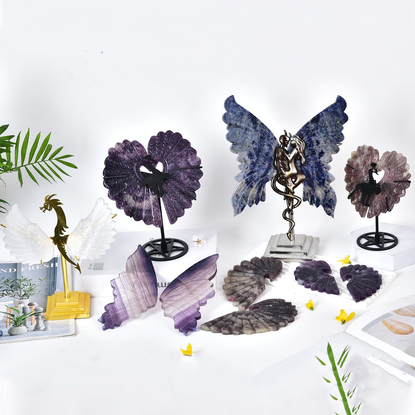 JIC Gem Extra Large Plum Blossom Tourmaline Heart Crystals Stones Healing Crystal Heart Stones Ornament Carved Angel Wing with Display Stand Home Decor Reiki Healing(1 Pair,15-16cm
