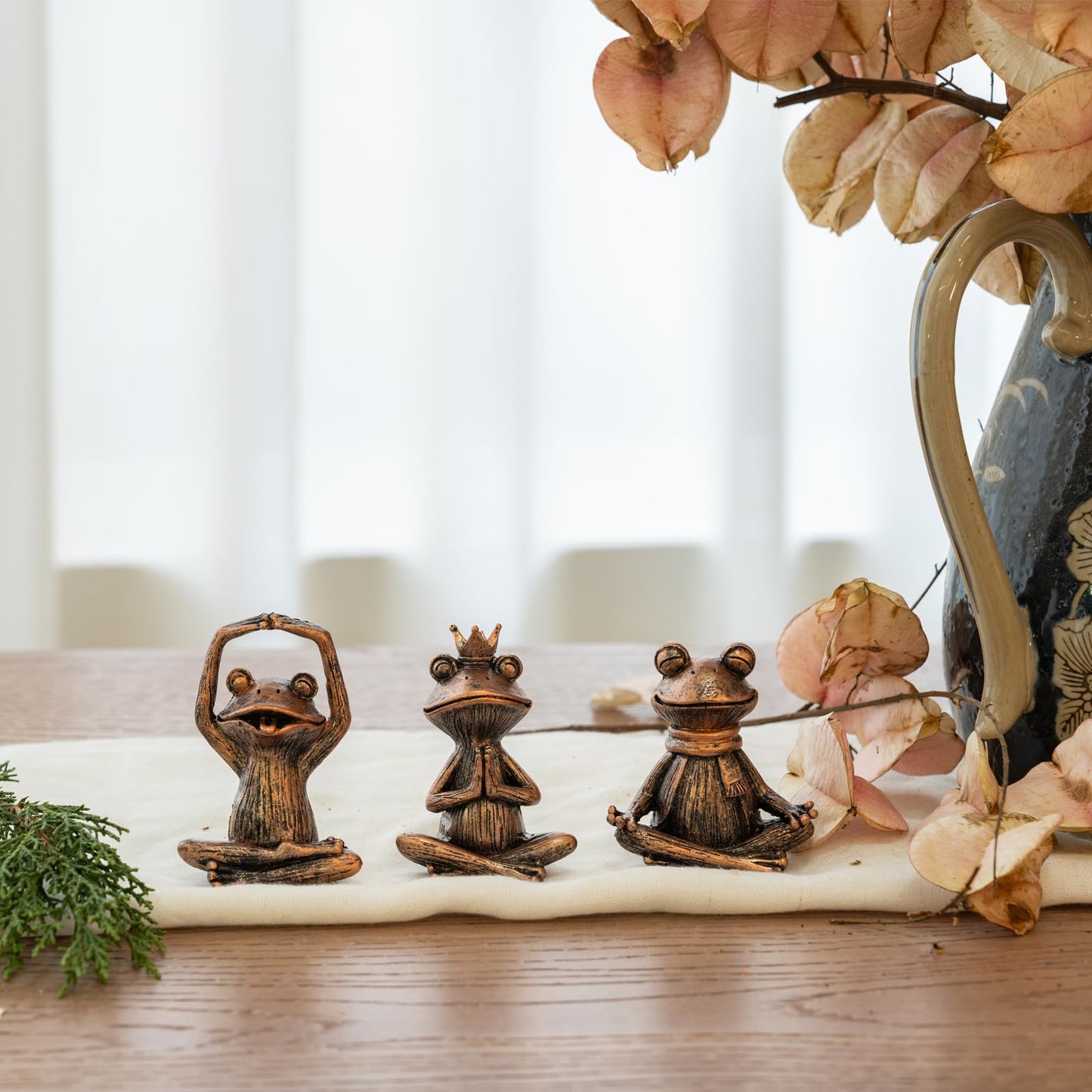 SOREFAFA Meditating Yoga Frog Gifts for Women - Set of 3 Resin Zen Garden Statues, Cute Rustic Animal Figurines for Home Office Shelf Room Decor, Peaceful Relaxation Decor Gift for Mom & Yoga Lovers