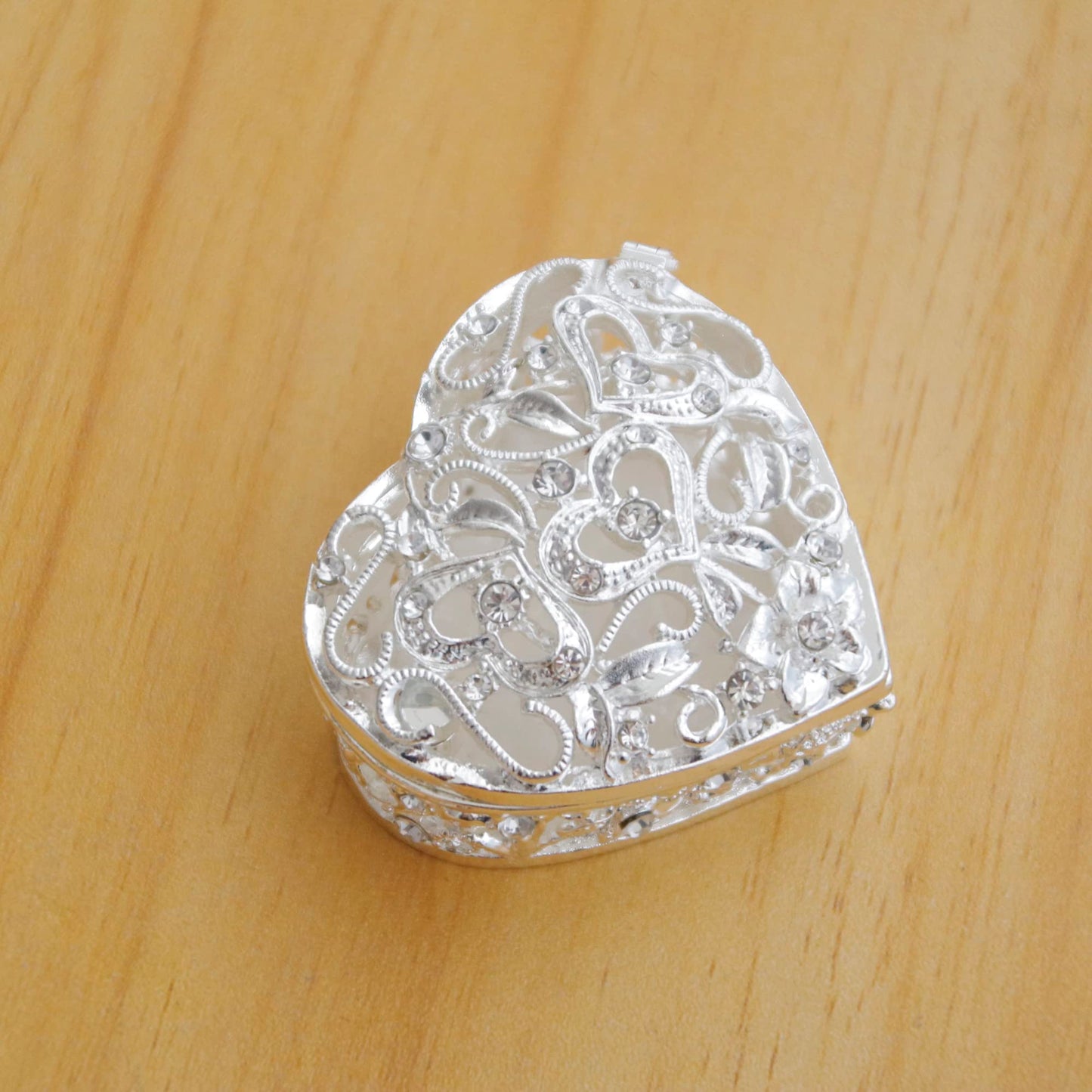 Silver Heart Jewelry Trinket Box Bejeweled Heart Box with Hollow Flower Figurines Jewelry Boxes Ring Holder