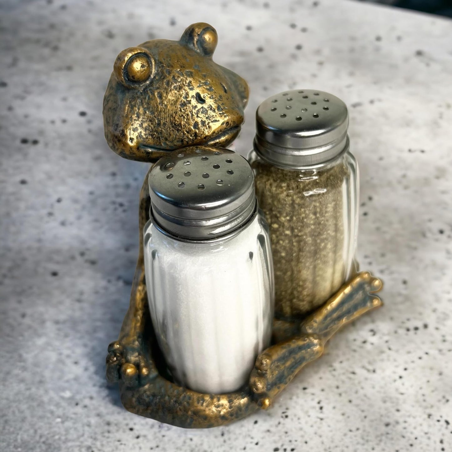 Yoga Frog Salt and Pepper Set with Glass Shakers – Whimsical Meditating Zen Master Lotus Pose Figurine – Dining Table Kitchen or Bar