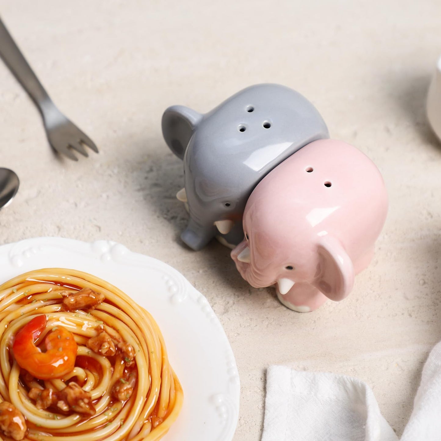 Sizikato Porcelain Salt and Pepper Shaker Set, Cute Elephant Shape