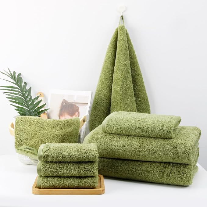 SEMAXE 12-Piece Family Bathroom Towel Set