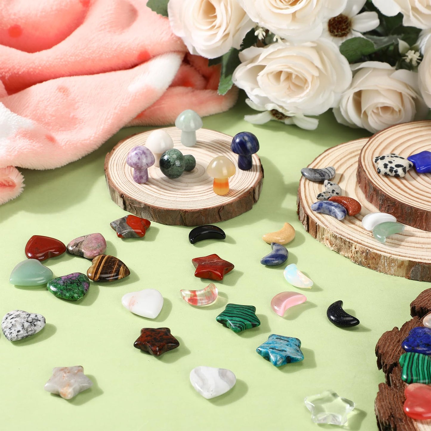 Nuenen 60 Pieces 20 * 20 * 6 mm Crystal Mushroom Sculpture Heart Shaped Moon Star Crystals Stones Bulks Worry Stones Assorted Hand Making Palm Thumb Gemstones for Witchcraft Meditation Reiki(Classic)