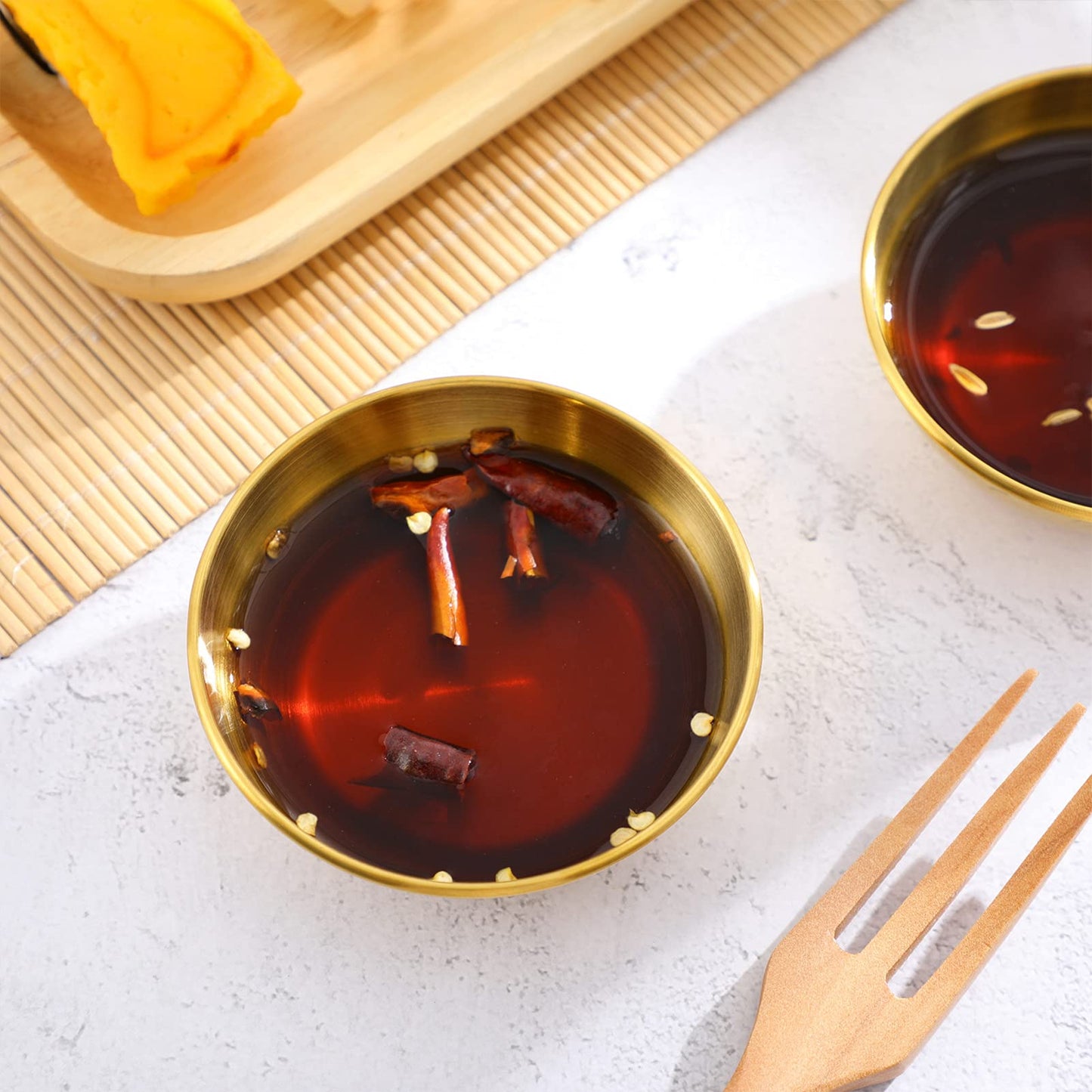 20pcs Golden Stainless Steel Sauce Dishes - Round Dipping Bowls for Condiments Seasoning Appetizers Stackable Mini Saucers for Kitchen Restaurant Sushi Restaurant 3.14 Inch