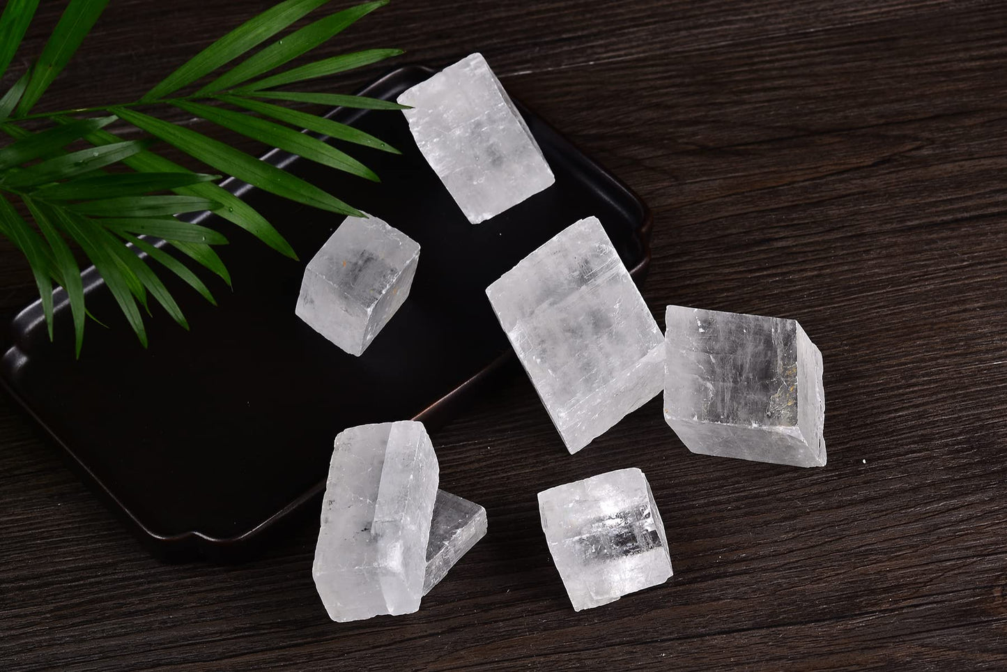 AMOYSTONE 1Lb Bulk Optical Calcite Iceland Spar in Box 7-8 Pcs Irregular White Crystals Rough Stones Raw Crystal Reiki Stone for Home Decor