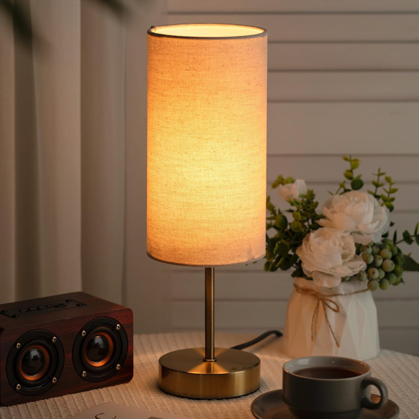 Small Side Table Lamp for Bedroom Night Stands, Round Linen Shade and Antique Brass Metal Base, Retro Minimalist Bedside Lamps for Dresser, Desk, Office, College Dorm, Warm Light, 5W LED Bulb Included