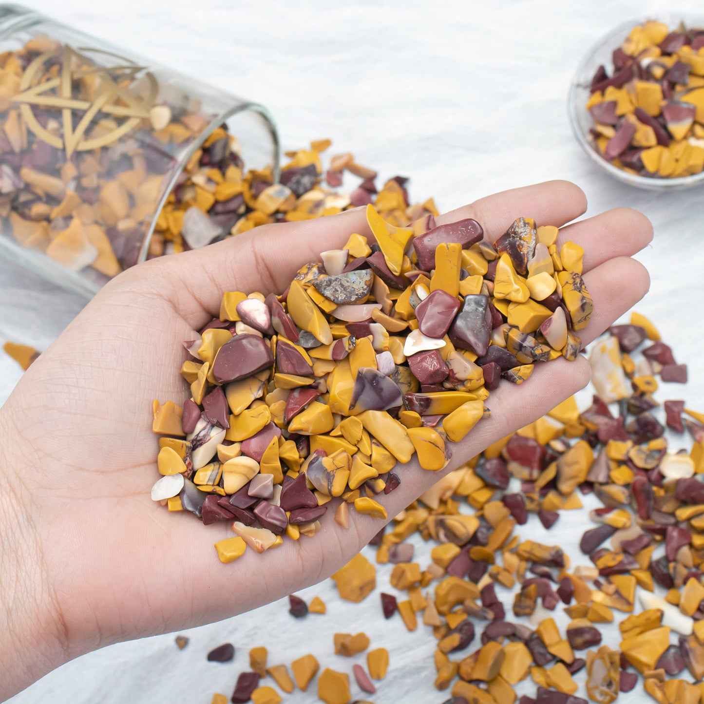 Crocon 1/2 LB Crushed Mookaite Jesper Chips Bulk Stones 1100+ Carats Natural Quartz Pieces Irregular Shape Gemstones House Warming Gifts New Home & Chakra Healing Crystals Home Dcor Gifts for Women