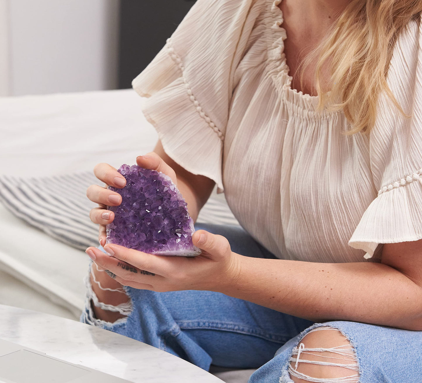 SAMSARI 1 to 1.5 Lb Amethyst Crystal Geode From Uruguay – 3.5" to 6" Height, Natural Large Amethyst Cluster Rock – Crystals and Healing Stones