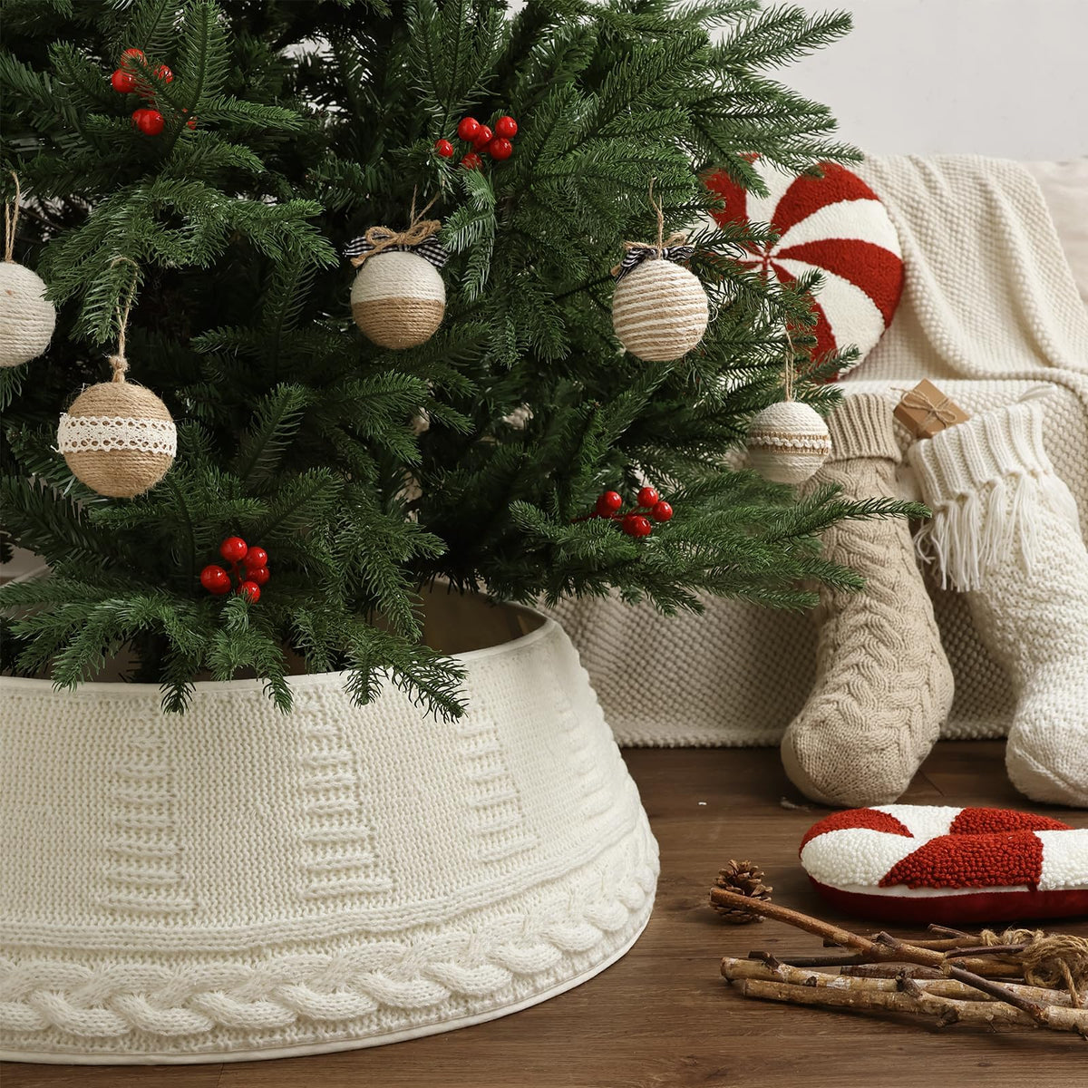 Knitted Christmas Tree Collar: Cream Chunky Cable Knit Christmas Tree Collar for Artificial Trees, Size Adjustable Rustic Farmhouse Tree Ring Skirt for Merry Christmas Holiday Home Decor Party Gifts