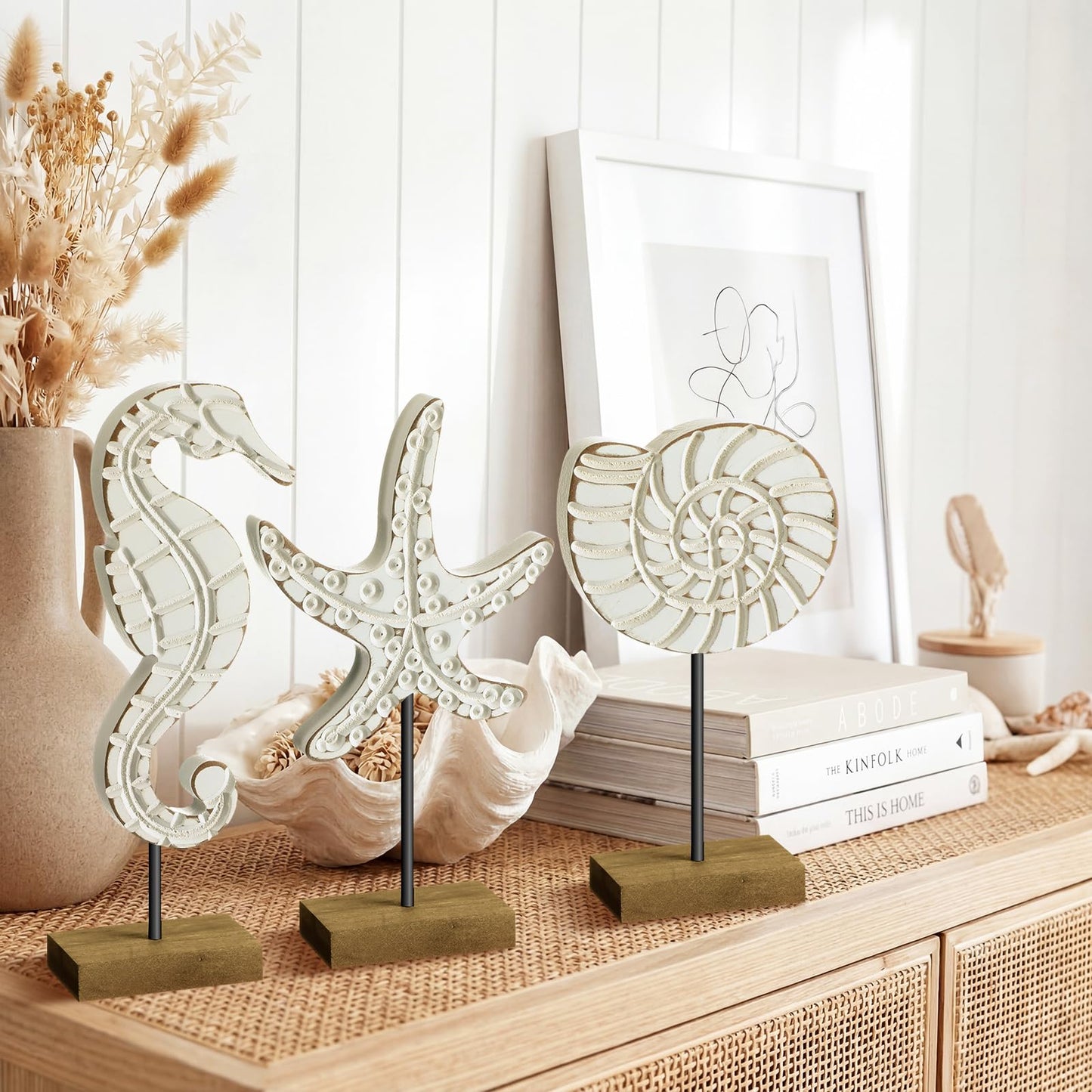 Leinuosen 3 Pcs Wooden Beach Ocean Table Decor White Neutral Coastal Table Centerpiece Rustic Decorative Wood Nautical Figurines Sea Life Starfish Conch Seahorse Statue for Ocean Beach Home Decor