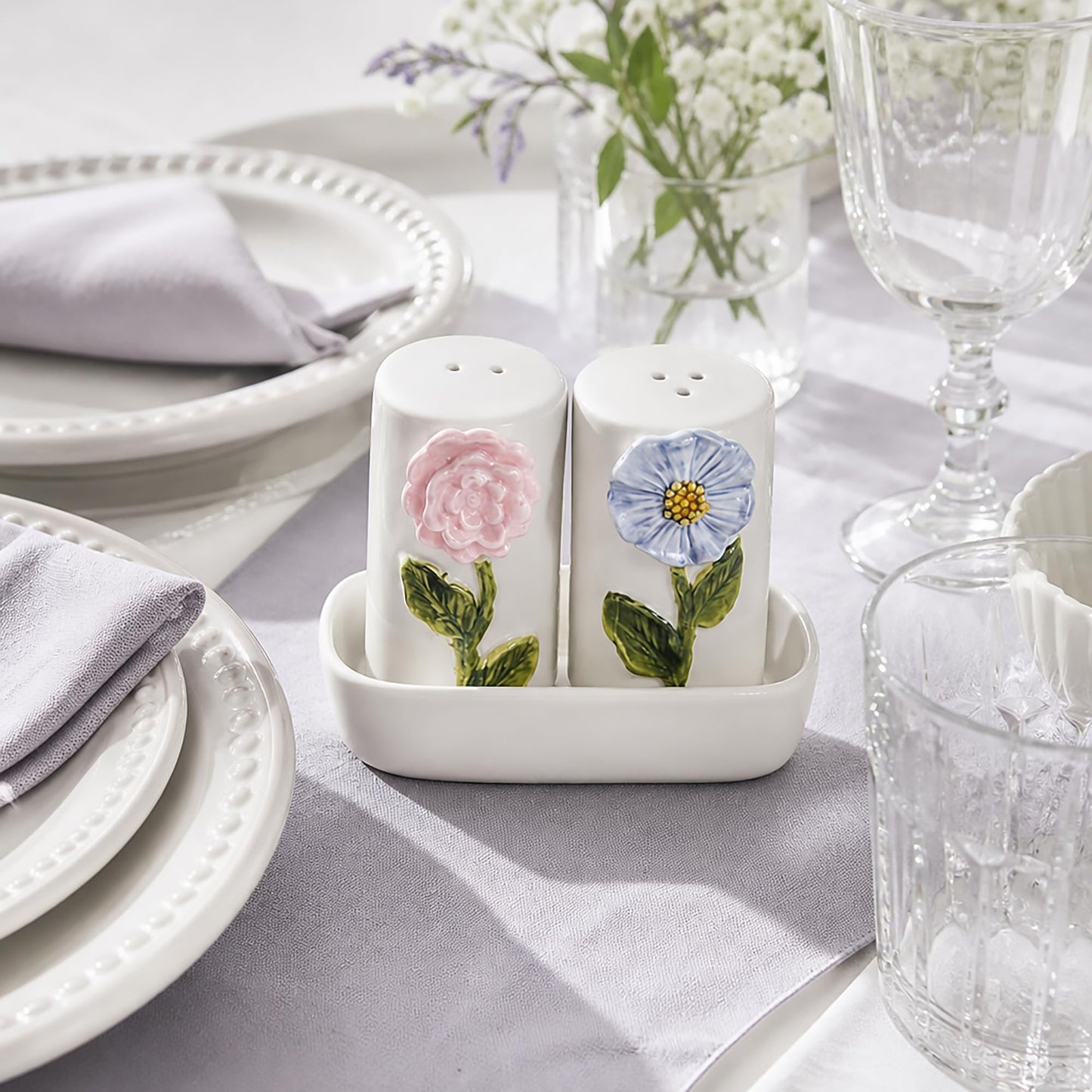 Mud Pie Stoneware Flower Salt And Pepper Shaker Set