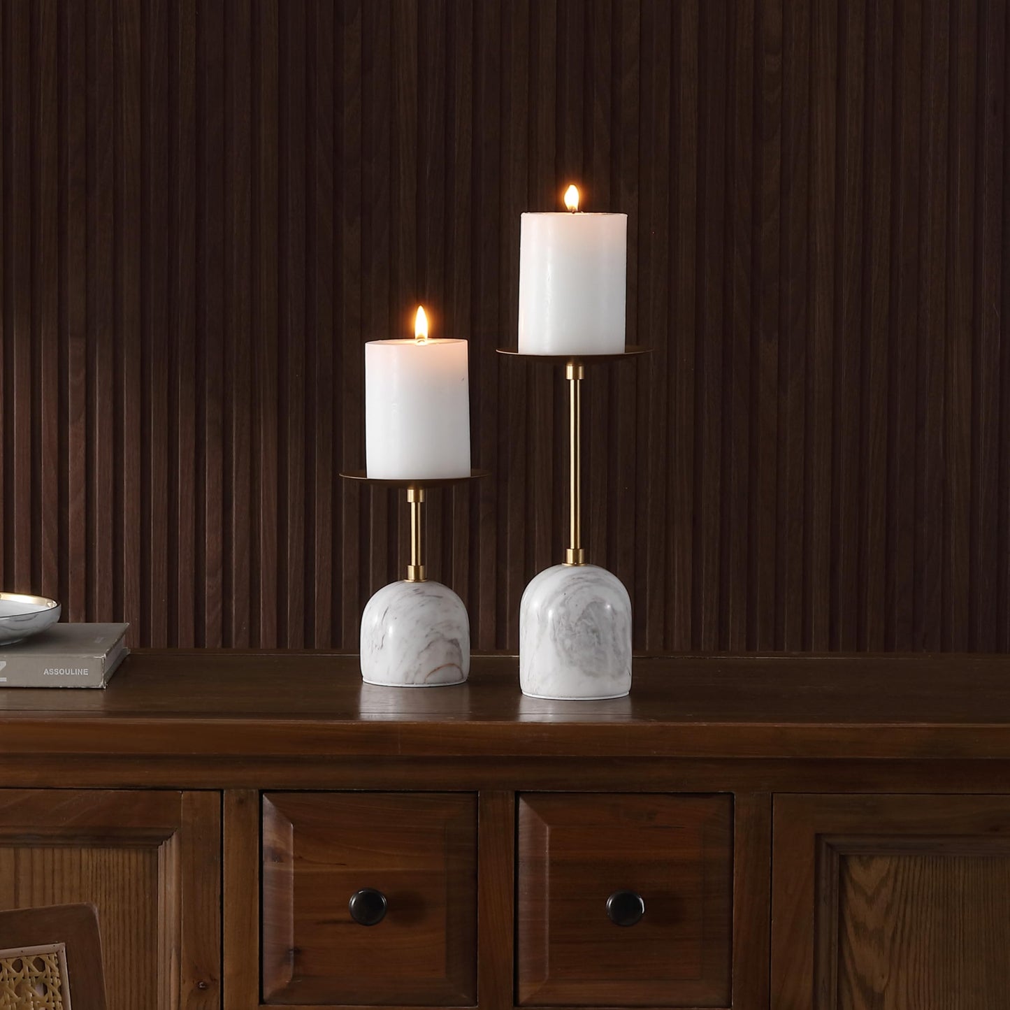 SAFAVIEH Home Collection - Hara Candle Holder Set of 2, White Marble Base with Gold Metal Stem, Modern Decorative Accent (RDC4042A-SET2)