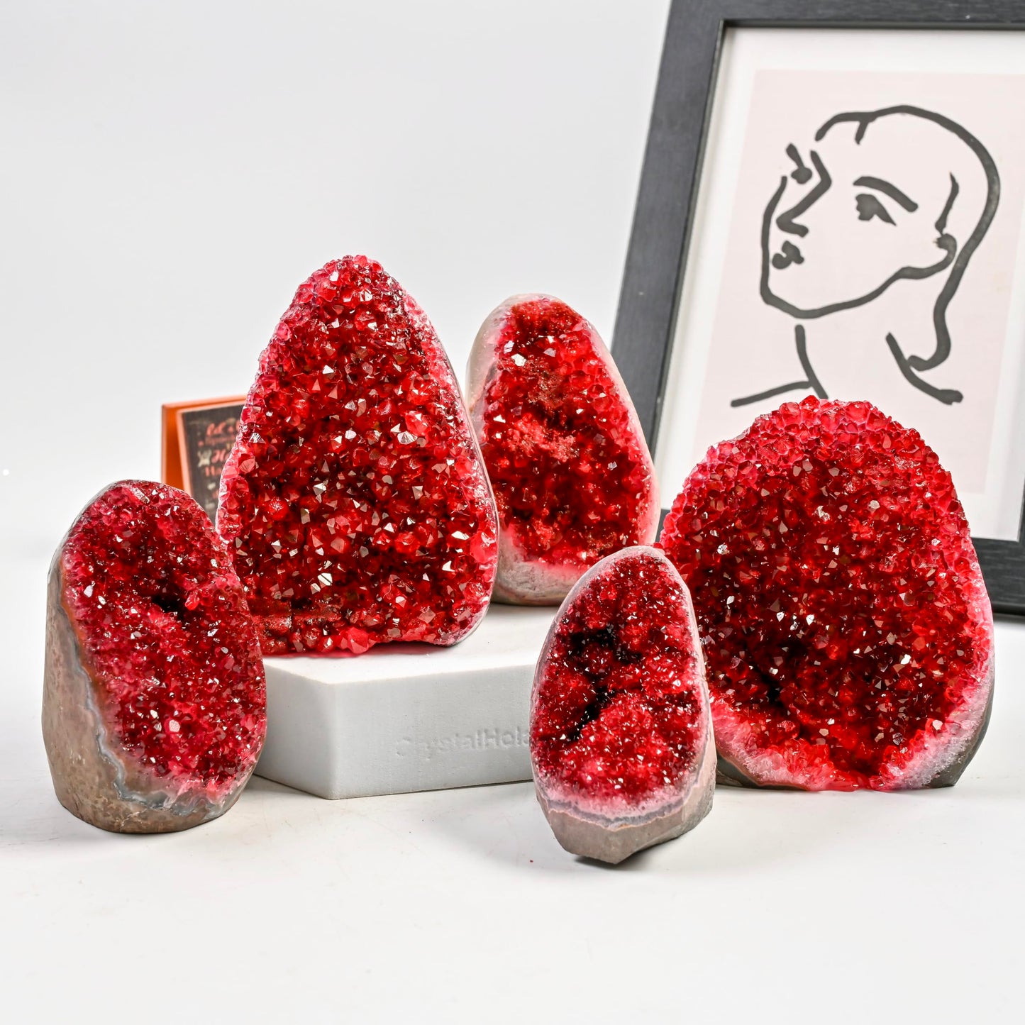 CrystalHola 1Pc Claret Raw Geode, Crystal Cluster for Home Feng Shui Ornaments Energy Stone Healing Tools Meditation Feng Shui Decoration,Stone Display Piece, Mineral Specimen (200-300g)
