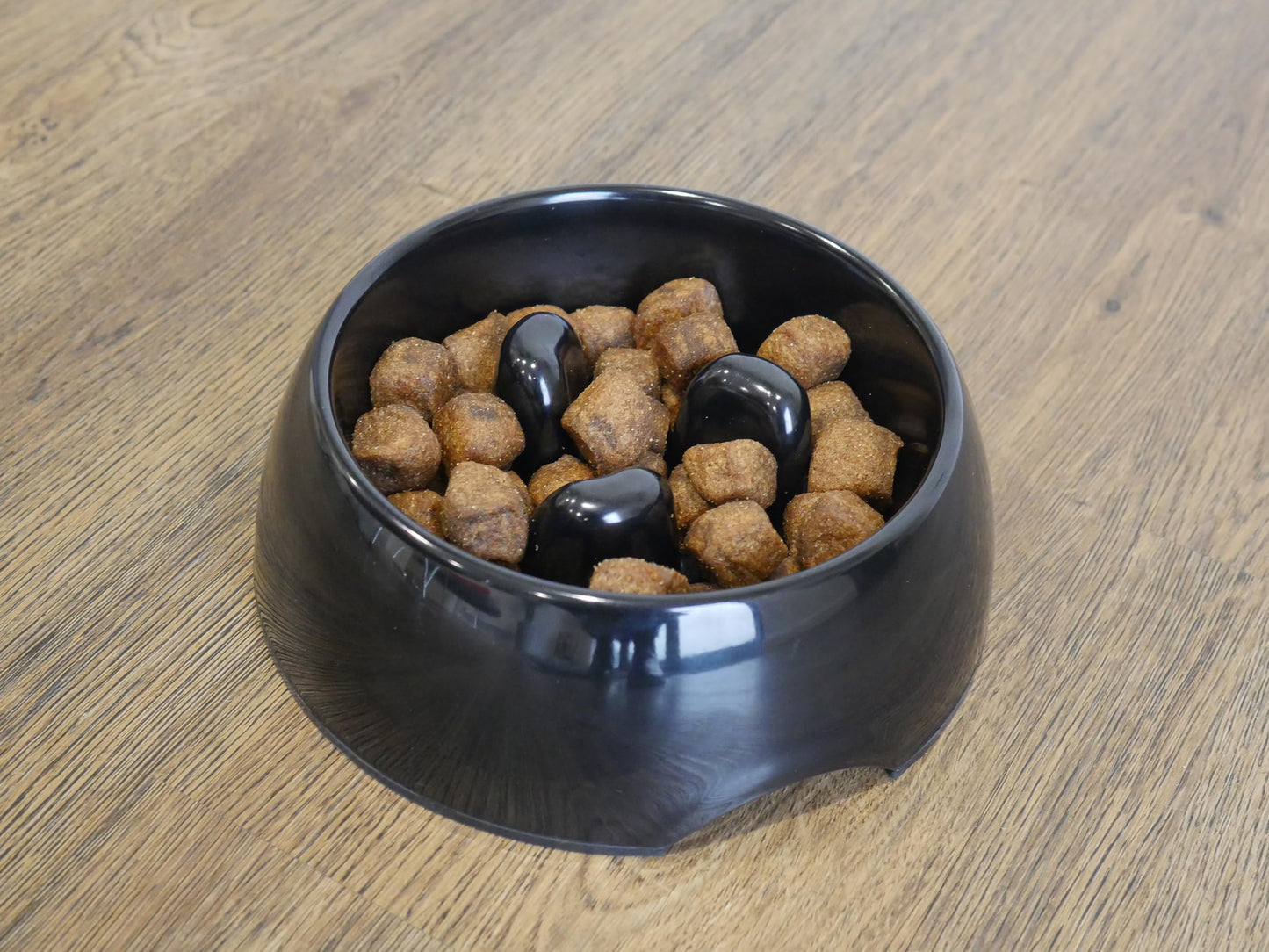 Rosewood Anti-Scoff Slow Feeder Dog Bowl – Large Heavy-Duty Melamine Food Bowl for Medium to Large Breeds – Aids Digestion & Reduces Gulping – Slip-Resistant, Durable & Easy to Clean – Black