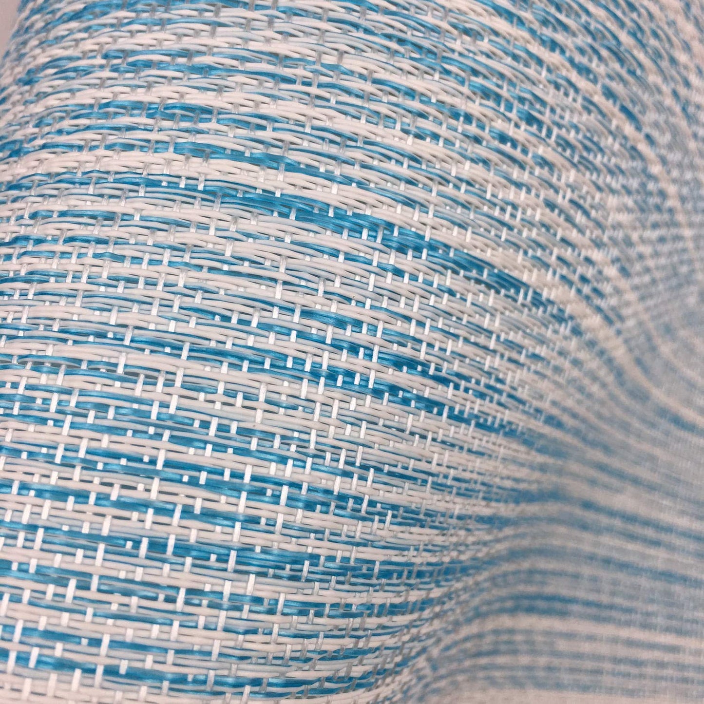 Placemat,Blending Color Durable Woven Vinyl Placemat Washable Heat-Resistant Anti-Skid Kitchen Dining Table Mats (Set of 4, Blue with White)