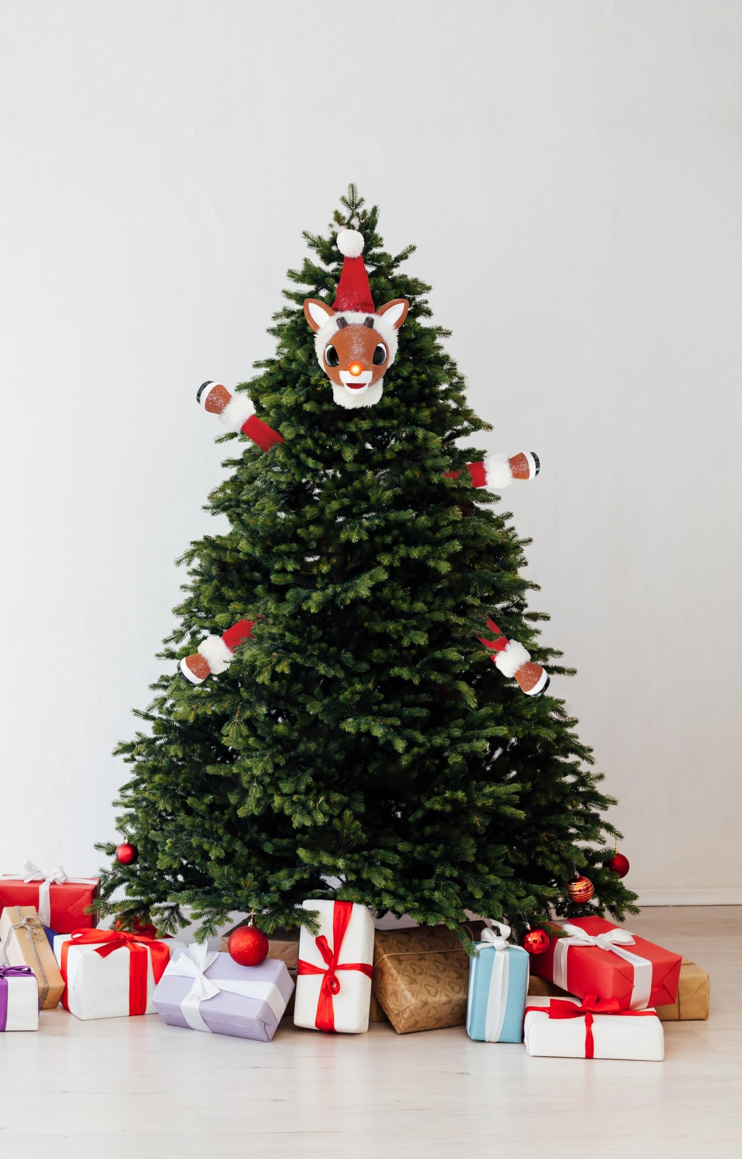 Department 56 Possible Dreams Rudolph The Red-Nosed Reindeer in a Cinch Lit Tree Topper Set, 8 Inch, Multicolor