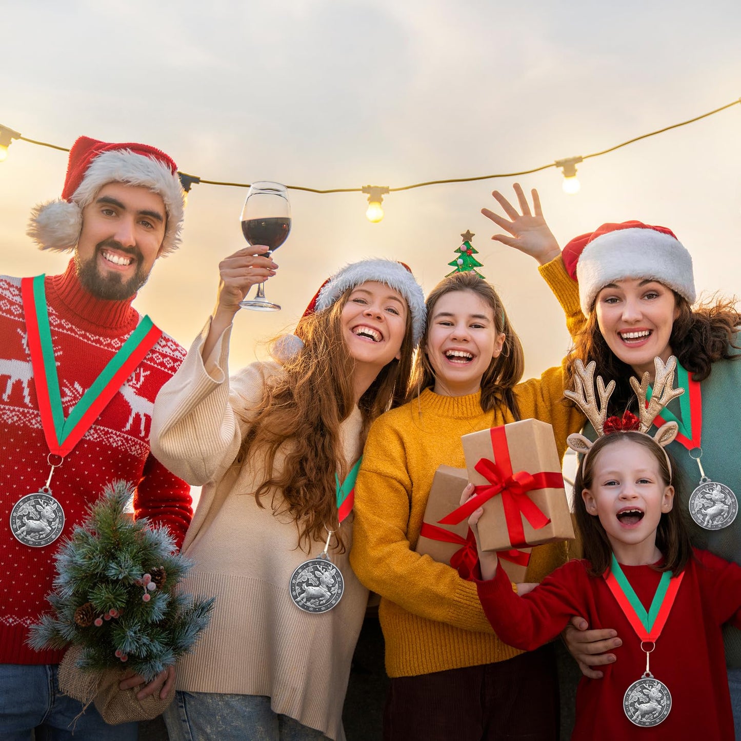 Loetere 30 Pcs/60 Pcs Christmas Medals Award Bulk 2" Gold Silver Christmas Medals Santa Run Reindeer Snowman Elf Gingerbread Man House Tree Trophy Awards for Xmas Party Ornament Favor Gift Prize