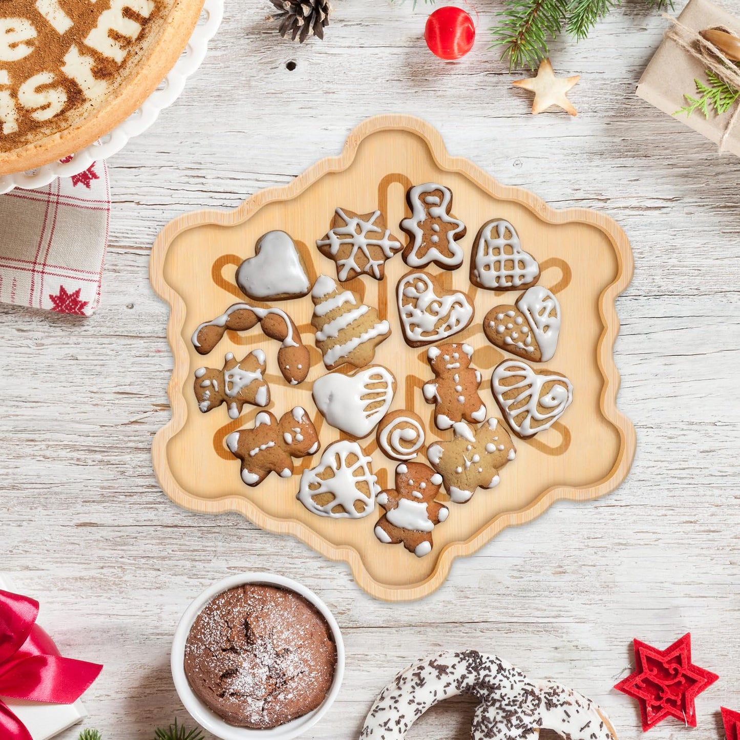 Whaline 2Pcs Winter Charcuterie Board Snowflake Serving Trays Wood Appetizer Boards Christmas Snacks Serving Platters for Home Party Food Supplies, 11 x 11 x 0.6 In
