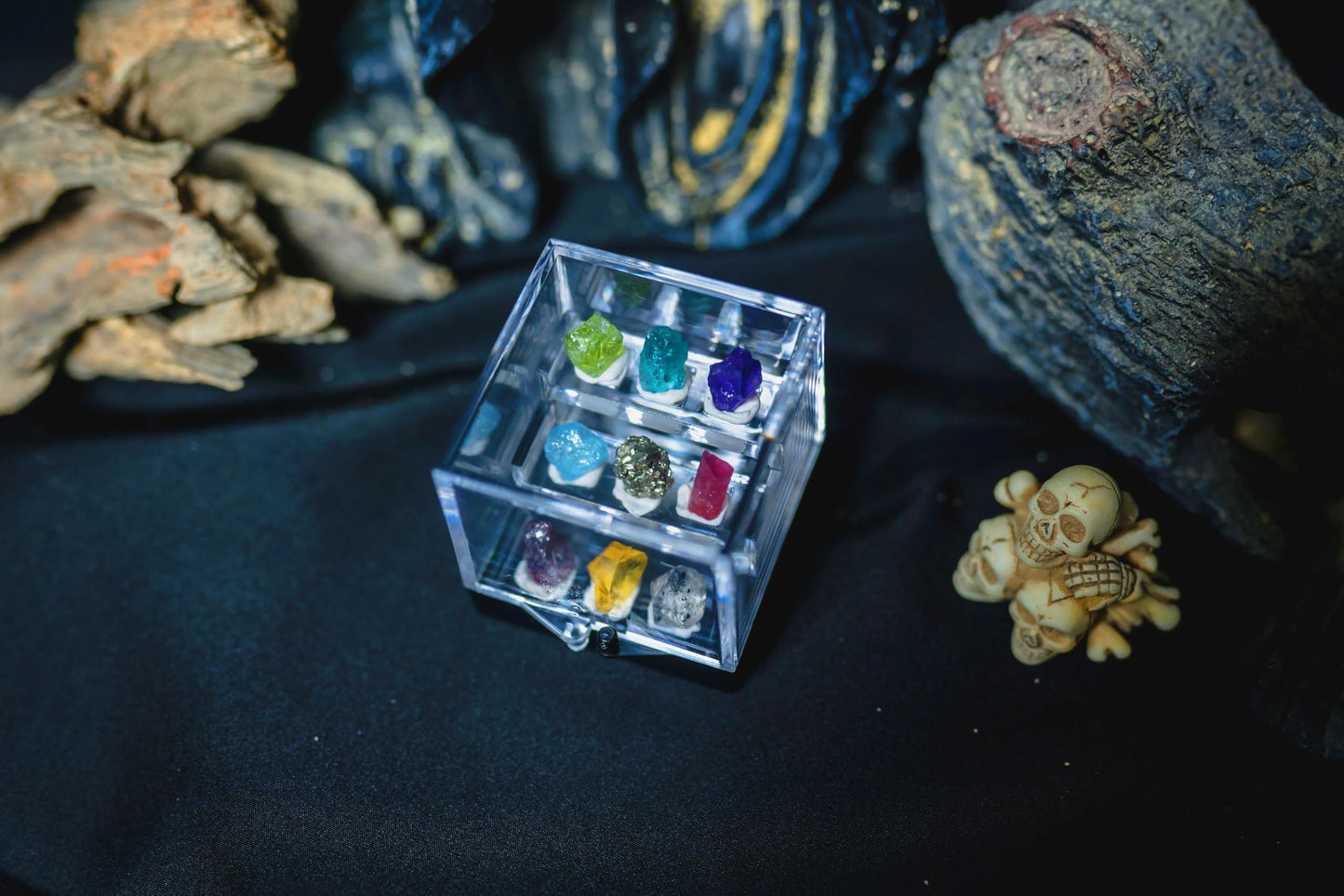 9 Rare Natural Gemstone Collection Gift Box-Peridot, Apatite & 7 Exquisite Minerals-Square Acrylic Tiered Display Case - Ideal Birthday & Christmas Gifts for Mineral Enthusiasts,Geography Enthusiast