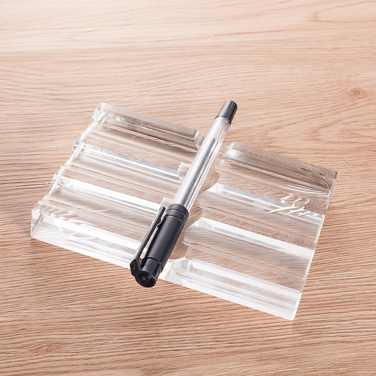 LONGWIN Office Supplies Crystal Fountain Pen Holder Desktop Organizer