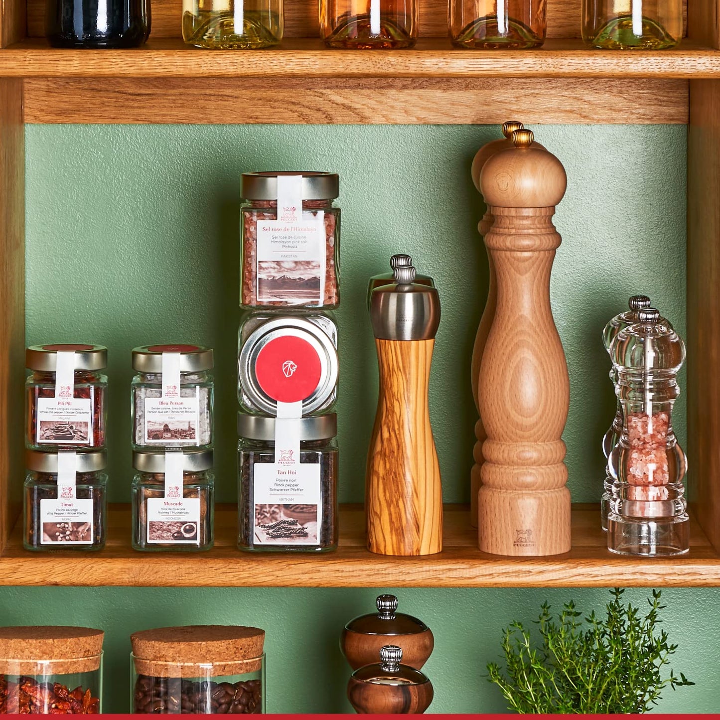 Peugeot - Paris Manual Pepper Mill - Adjustable Grinder - Beechwood, Natural