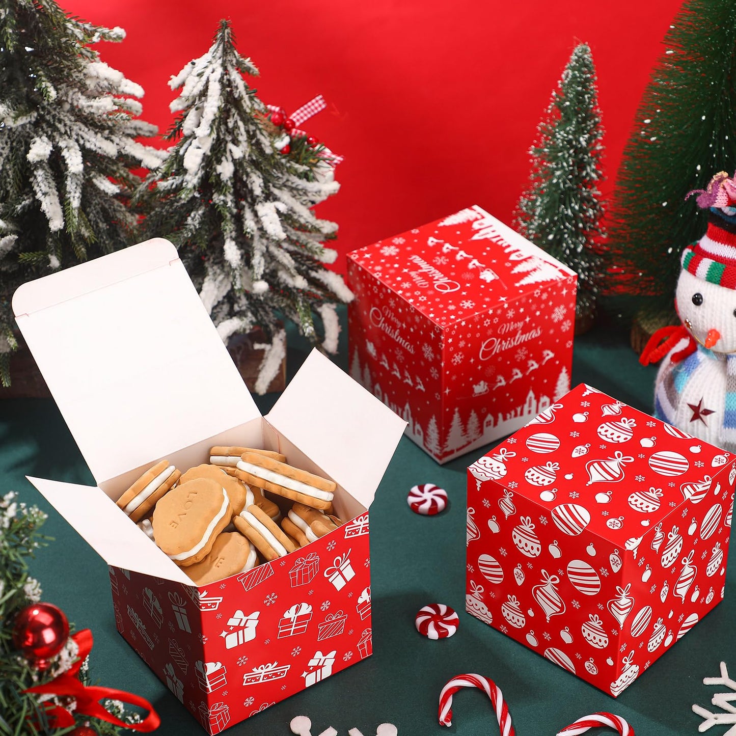 Qilery 32 Pcs Christmas Cookie Gift Boxes Bulk Red White Cardboard Treat Boxes Small Candy Bags for Xmas Party Favors Paper Goody Dessert Containers for Xmas Party Supplies
