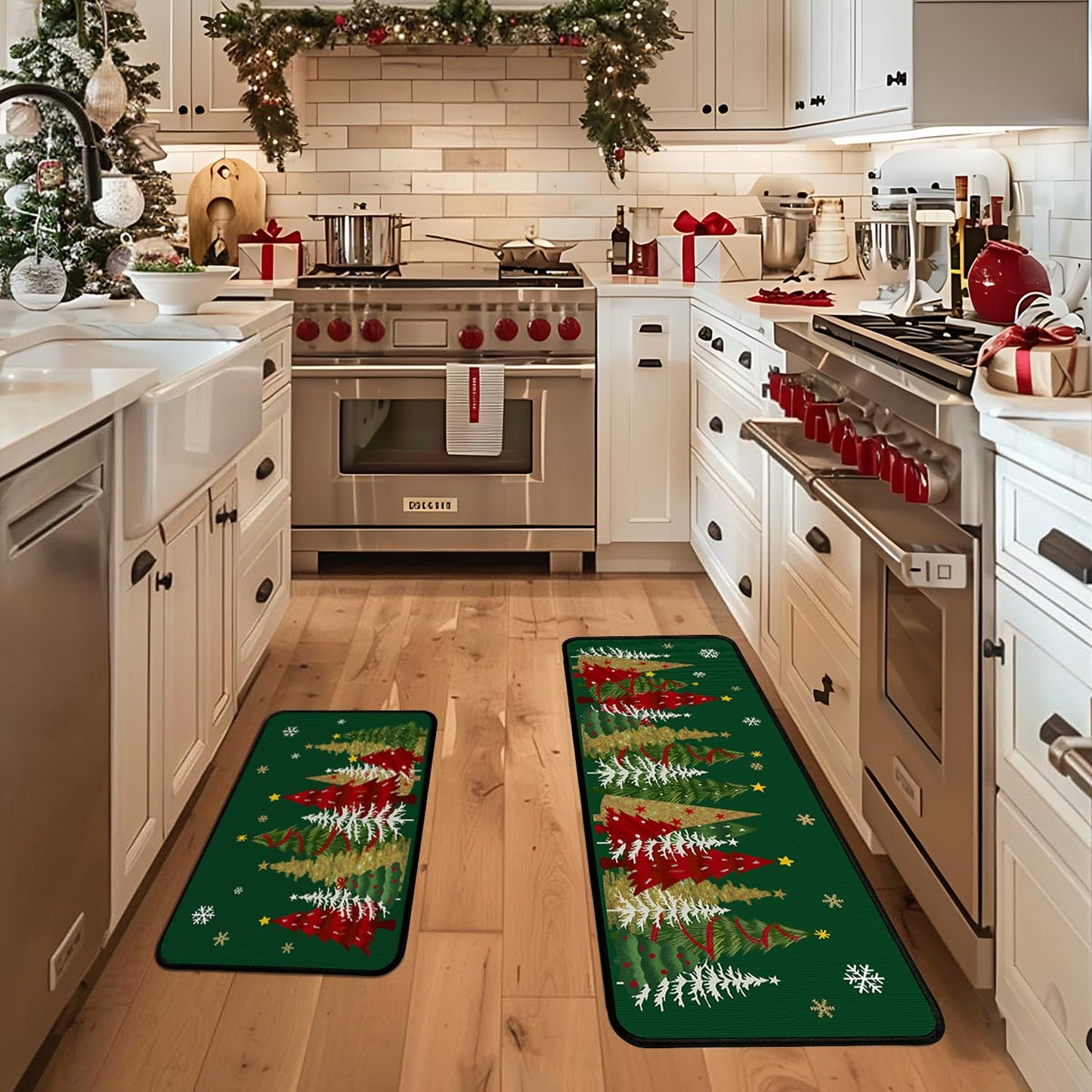 Lingcetger Christmas Kitchen Mats for Floor,Xmas Tree Kitchen Rugs Sets of 2,Green Christmas Non-Slip Kitchen Decor Floor Rug Home Decoration Doormat