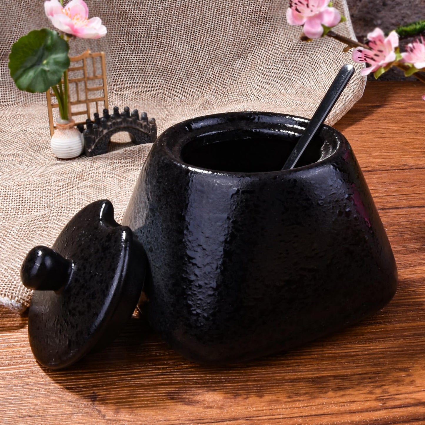 BOSILI Japanese Black Sugar Bowls with Lid Ceramic Salt Container with Stainless Steel Spoon for Sugar Pepper Spices