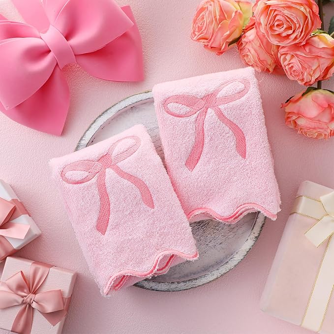 2 Pcs Pink Scalloped Hand Towels