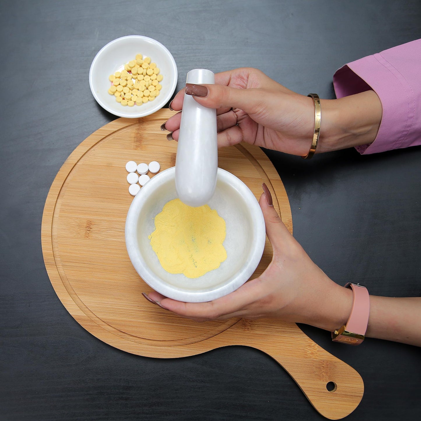Exquisite Marble Mortar and Pestle Set - Your Ultimate Kitchen Essential for Grinding Spices, Making Guacamole, Salsa, Pesto, and Crushing Pills (White, Bowl Shape (5"))