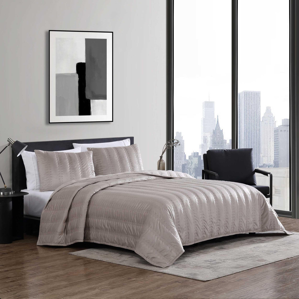 Vera Wang - Queen Quilt Set, Super Soft Bedding Set with Matching Shams, Modern Room Essentials (Velvet Linear Stitch French Clay, Queen)