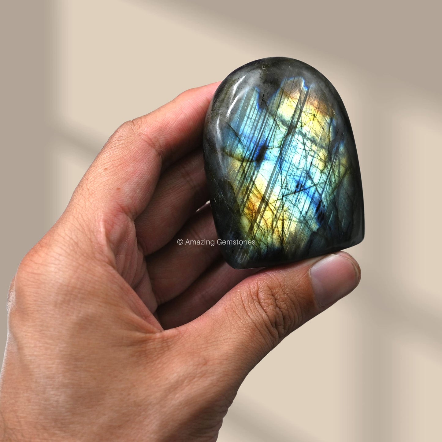 Amazing Gemstone Large Labradorite Crystal Standing Palm Stone - Labradorite Palm Stones and Crystals, A++ Grade Gemstones and Crystals - Healing Crystals and Healing Stones Office Home Decor Gifts