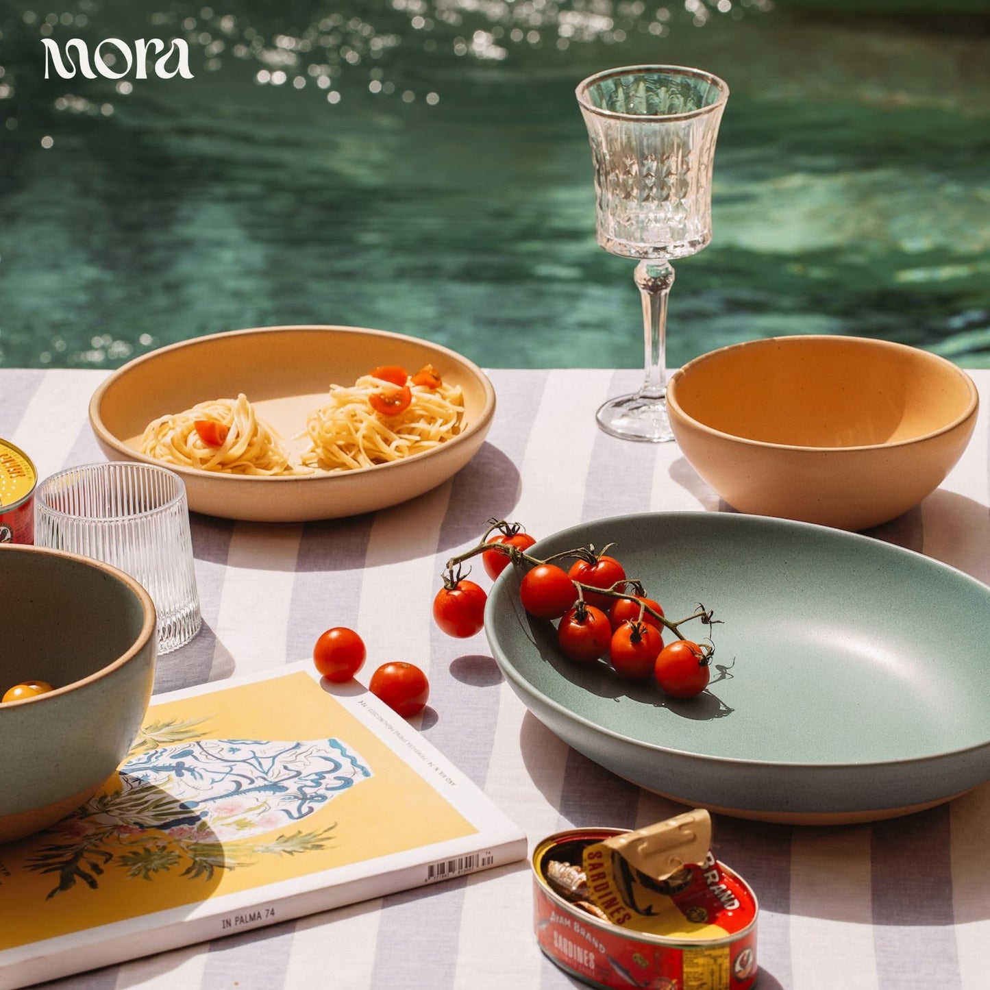 MORA Medium Bowls Set of 4, 28oz Ceramic Pottery Everyday Bowls - Microwave, Oven and Dishwasher Safe - Merrigold