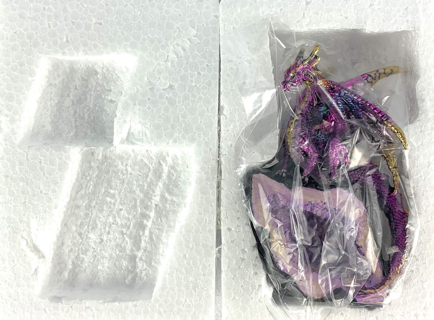 Ain’t It Nice Dragon Statue Rock Faux Geode Cavern Sparkling Medieval Collectible Fantasy Dragon Figurine Décor, Purple 3.5(L) X 2.5(W) X 5.5(H) inches