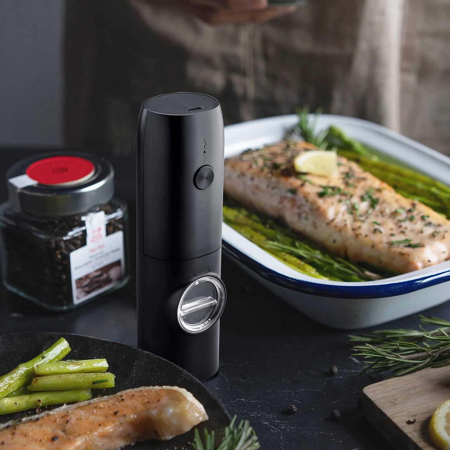 Electric Salt and Pepper Grinder Set with Dual Rechargeable Base, Automatic Salt and Pepper Shakers with LED Light, One-Handed Operation Adjustable Coarseness Pepper Mill, Gifts for Mom