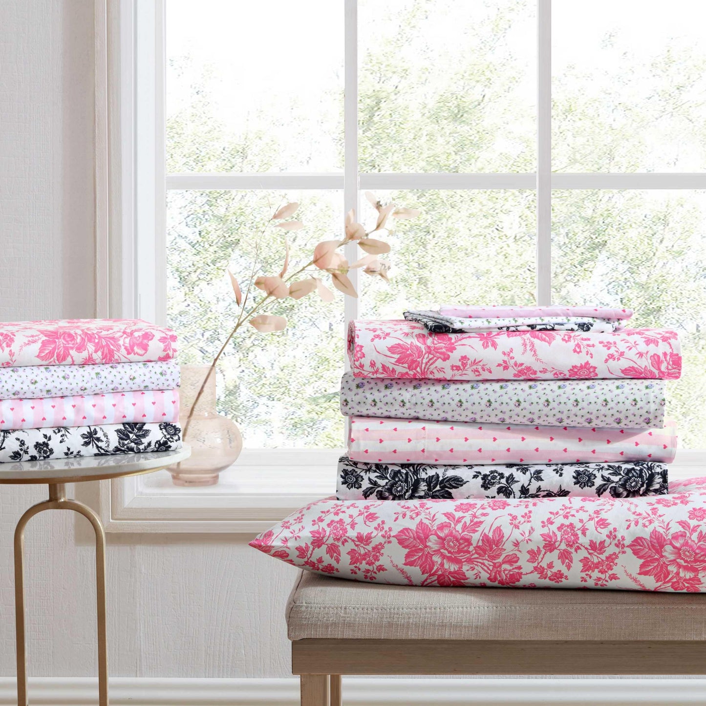 Betsey Johnson - Full Size Sheet Set, Ultra-Soft & Lightweight Bedding with Pillowcases, Fully Elastic Fitted Sheet, Deep Pocket, Floral Room Decor (Betsey's Toile Pink)