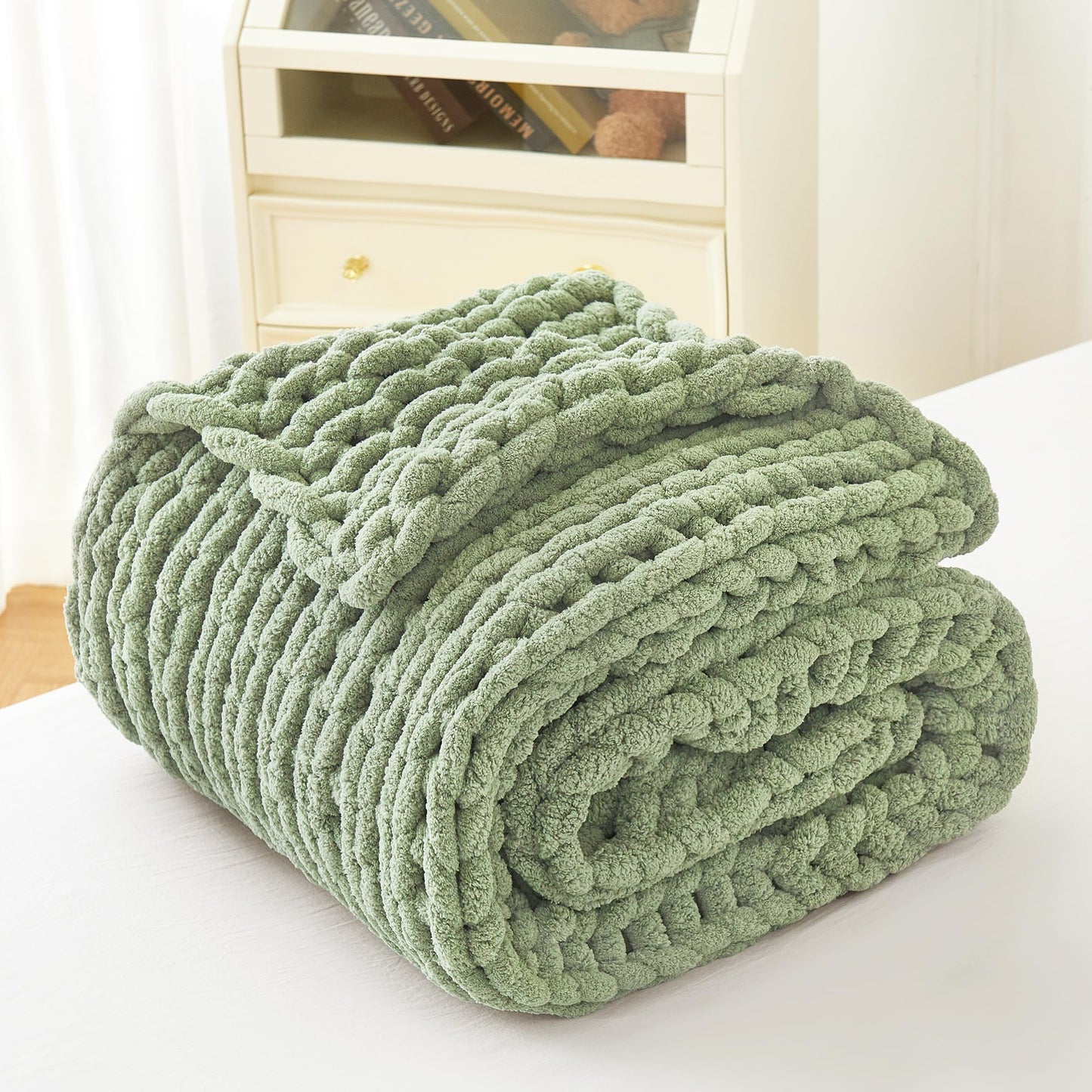 Admitrack Chunky Knit Blanket Throw, 100% Hand Knit Chenille Throw Blanket for Sofa & Home Decor, Soft and Cozy Knitted Throw Blankets (Sage Green,40"x50")