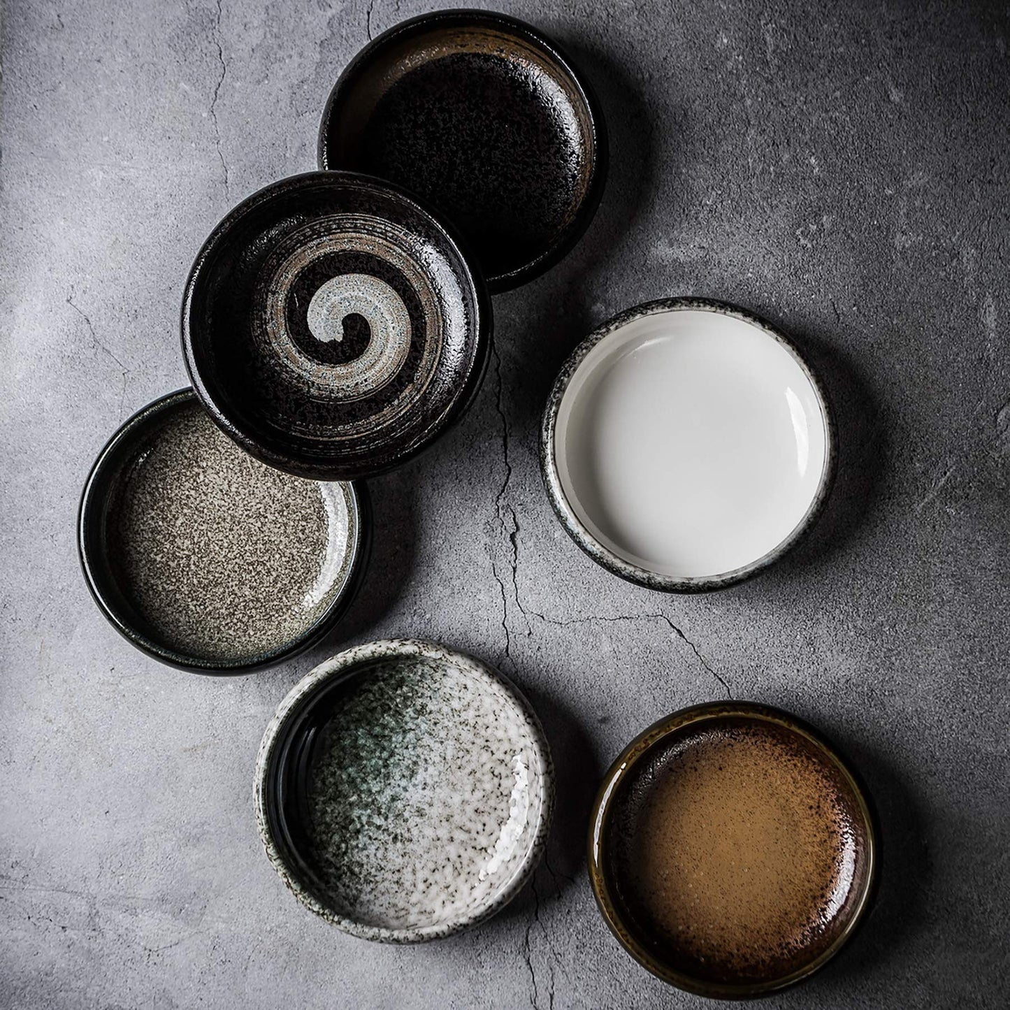 Uaral Serving Dishes,Salad Plate,Japanese Stoneware Appetizer Plate,Set Of 4,5.5 Inch,14 oz(White)