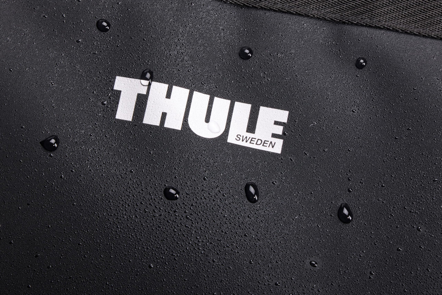 Thule Chasm 55L Gear Hauler, Waterproof Base, Internal Pockets and Movable Divider Panels, Zippered lid, Sturdy Grab Handles