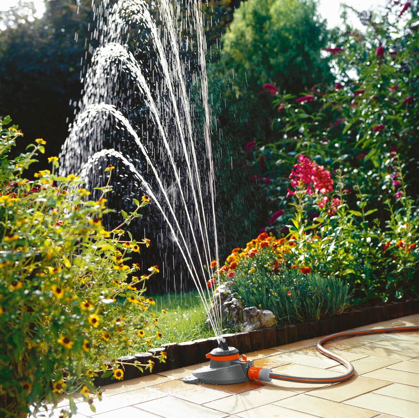 GARDENA Comfort Part and Full Circle Sprinkler Tango: circular sprinkler 2 in 1: Partial and popular rice sprinkler, water quantity and Adjustable range, for areas up to max. 310 m² (2065-20)